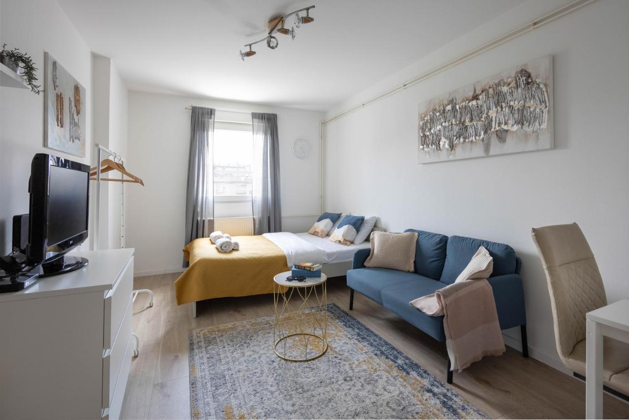 Bright And Modern Studio Near City Center Apartment Zagreb Bagian luar foto